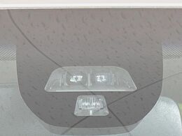 【シティブレーキアクティブシステム】低速走行中に前方の車両等を認識し、衝突しそうな時は警報とブレーキで衝突回避と被害軽減をアシスト。より安全にドライブをお楽しみいただけます。