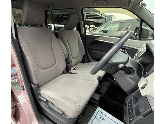 販売車両の納車前整備をしっかりと実施いたします！！お客さまに安心・満足をご提供いたします！！