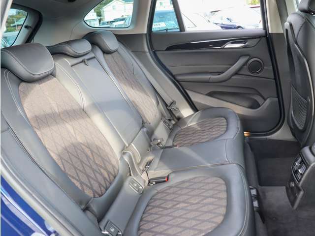 自動車保険のご案内も可能です。購入店でご加入いただきますと、万一の事故や故障の際にも安心です。