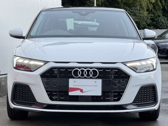 『正規ディーラーAudi和歌山店へようこそ。この度は弊社在庫車両をご覧頂き、誠にありがとうございます。厳選された豊富な自社在庫からお好みのお車をお選び下さい』　◆無料電話：0078-6002-001087◆