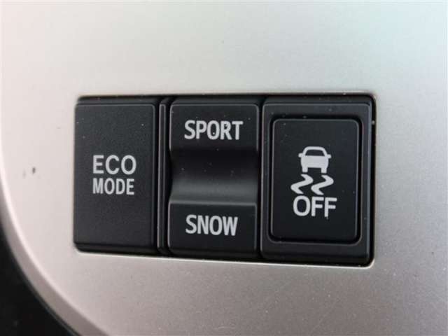 サービス工場完備。車検・メンテもお任せください！