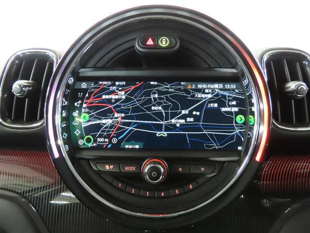 8.8インチ純正HDDナビ。ミュージックサーバー、Bluetooth、ハンズフリーフォン付き