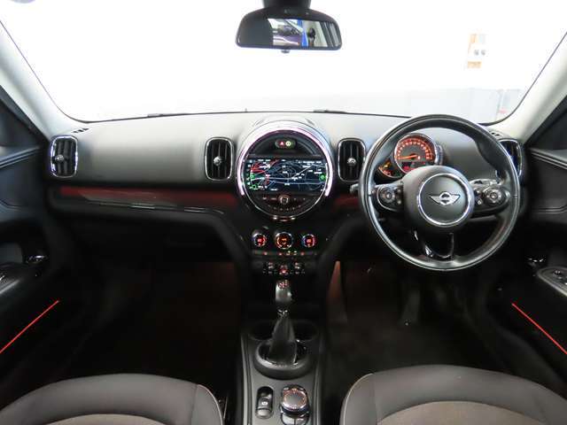 内外装ともに良好な状態です。