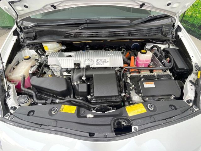 親切・丁寧な専門メカニックスタッフが応対！・車検・点検整備・事故等の修理などアフターサービスも安心。お車のカスタマイズもネクステージのサービススタッフまでご相談ください！