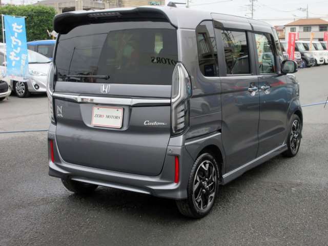 【納車前に取り付け可能！】ナビ・HID・LED・オーディオ・ローダウン・リフトアップ・社外カスタムパーツ・社外エアロ・社外ホイール・社外マフラー・スマートキーなども購入時お気軽に相談ください。