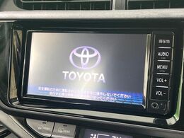 【純正ナビ】人気の純正ナビを装備しております。ナビの使いやすさはもちろん、オーディオ機能も充実！キャンプや旅行はもちろん、通勤や買い物など普段のドライブも楽しくなるはず♪