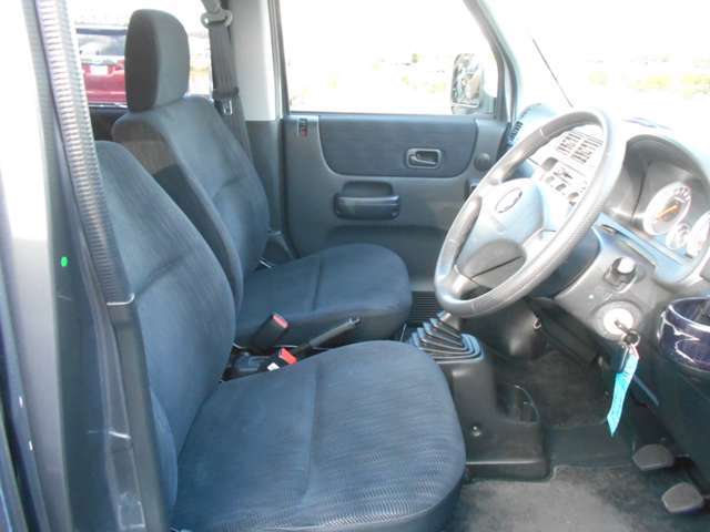 運転席/助手席
