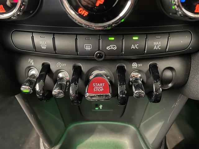 メンテナンスパックはご購入時だけのお得な点検・整備パック(有償)。点検コースと車検コースがございます。詳しくは店舗コーディネーターまでお問い合わせ下さい。