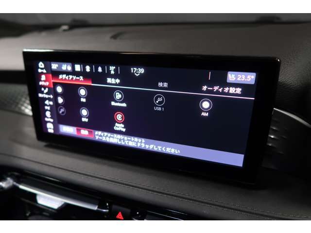 ●『Apple Car Play』人気のApple Car Play搭載♪目的地の検索や通話、メッセージの送受信、音楽を聴くなどのアプリの機能をボタンタッチでシームレスに活用し音声コントロールにも対応！快適に操作ができますよ♪