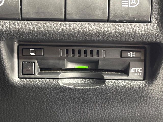 【ETC】高速道路の料金所をストレスなく通過！話題のスポットやサービスエリアに多い「スマートIC」利用時は必須のアイテムです。当店でセットアップを実施、ご納車当日からすぐにご利用いただけます！