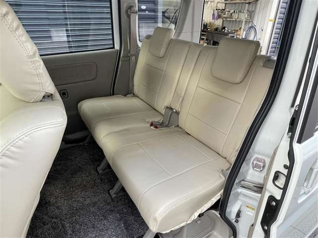 ネッツトヨタびわこの中古車をご覧頂きありがとうございます。在庫のお問合せはメール、お電話にてお気軽にお問合せ下さい。ロングラン保証　『1年間・走行距離無制限』付き、安心で安全の中古車をお届け致します。