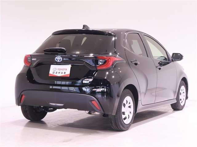 ★★★トヨタ認定中古車★★★　1年間走行距離無制限の「ロングラン保証」が付いています。全国約5,000ヶ所のトヨタのお店で保証修理可能です。お出かけ先でも安心です。選べる延長保証もご用意しています。