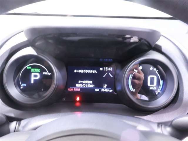 ■スピードメーター■　　先進的なディスプレイ表示のスピードメーターです。