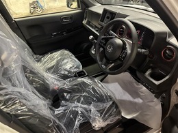 中古車にもボディーコーティング施工できます。一度ボディを磨いてから施工しますので、光沢のある綺麗な状態でお乗りいただけます。お気軽にご相談下さい。