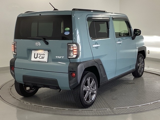 ご覧のように綺麗にクリーニングされており、とてもキレイなボディですよ。外装はもちろん内装も綺麗です。