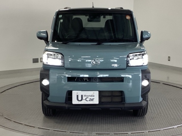 LEDヘッドライトを装備しています。LEDヘッドライトはとても明るく、雨の日や夜間走行も安全・安心です。