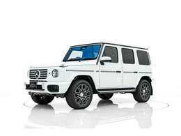 【メーカーオプション】●AMGラインパッケージ1,370,000円　●マヌファクトゥーアプログラムプラス1,358,000円　●ボディ同色スペアタイヤリング190,000円　●ロゴパッケージ(シルバー)105,000円