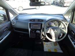 最大10年間保証プランご用意してます。詳しくはお問い合わせください。メンテナンスパック特典。納車後1ヶ月点検/6か月点検無料。オイル交換5.000キロ毎お乗りの間無料。車検基本整備工賃無料。