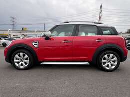 ☆ヘッドアップディスプレイ☆アクティブクルーズコントロール☆ドライビングアシスト☆パーキングアシスト☆コンフォートアクセス☆前後障害物センサー