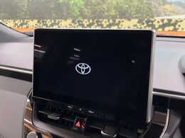 【ナビ機能付きディスプレイオーディオ】ナビ機能搭載の他、お持ちのスマートフォンと連携して、ナビやbluetoothでの音楽再生が可能です♪デザインはもちろん操作性も良好！