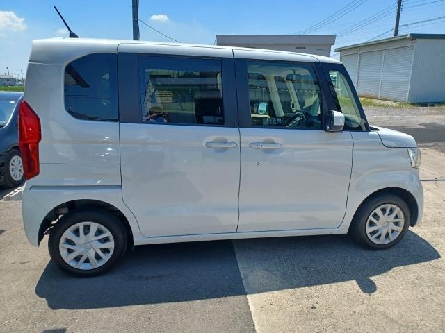レンタカー利用後は内外装ともに毎回クリーニングを行ってきたため、大きな傷や損傷はございません☆