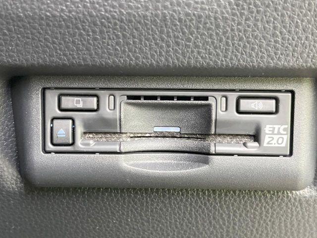 【ETC】高速道路の料金所をストレスなく通過！話題のスポットやサービスエリアに多い「スマートIC」利用時は必須のアイテムです。当店でセットアップを実施、ご納車当日からすぐにご利用いただけます！