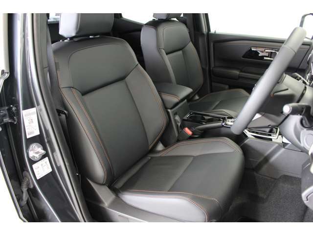 本革シート 運転席＆助手席パワーシート＆シートヒーター