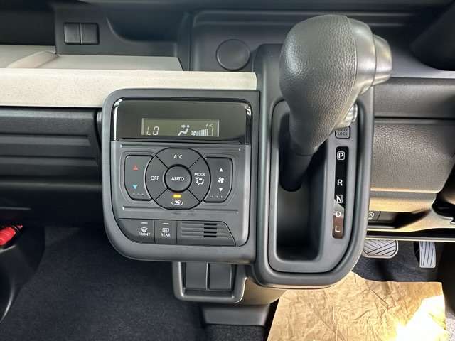 ★納車前に、当社の指定工場で納車前点検を行って納車しますので、安心してお乗りいただけます！もちろん、点検料は車両本体価格に含まれています！