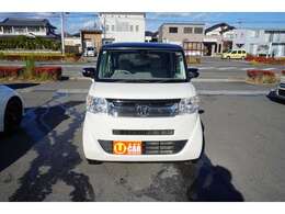 コスモス通り　エネオス　ヨークベニマルの交差点を湖南方面に進んでいただき、車で1分の左手にございます！