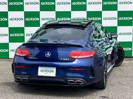 車輛につきましては商談などにより展示場にない場合がございます。よりスムーズな対応をさせて頂けるよう、ご来店の際は事前にご連絡お願い致します。