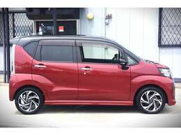 純正SDナビ・TV　バックカメラ　ヘッドライトレベライザー　ETC　スマートキー　プッシュスタート　オートエアコン