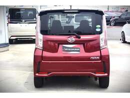 ハーフレザーシート　右シートヒーター　革巻きステアリング　ステアリングスイッチ　アイドリングストップ　純正フロアマット