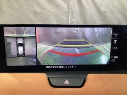 狭い場所での駐車やすれ違いなどでより的確な運転操作に役立つ360°ビューモニターが装備されています。