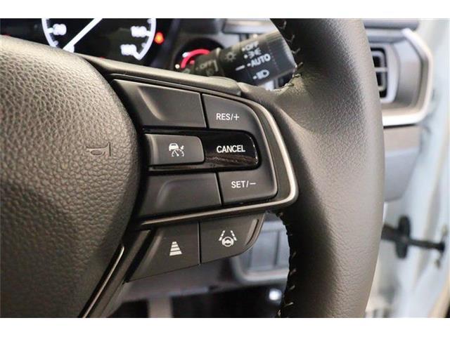 アダプティブクルーズコントロール：追従機能で高速道路での運転がラクですよ～♪