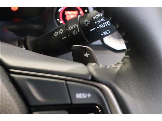 パドルシフト：手元でシフト操作が出来るのでMT車のような操作性を楽しめますよ～♪
