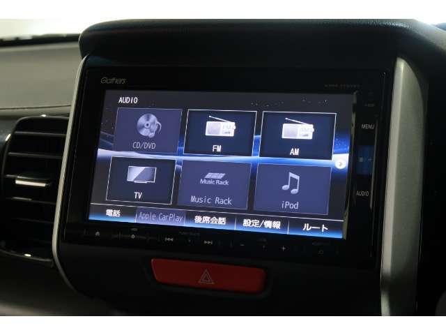 ナビゲーションももちろん装備☆多彩な機能で快適ドライブをアシスト☆オーディオ機能も充実していますね☆