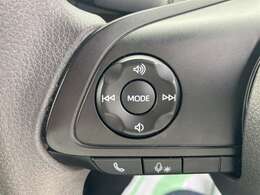 ステアリングスイッチ付き♪運転中もハンドルから手を放さず音量の調整などができます♪