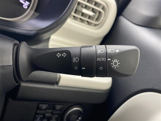 【運転席操作部】快適なドライブを楽しむための機能が装備されています！運転席から触れるので、使いやすいです！除菌プランいれていただくと、さらに清潔で安心していただけます！