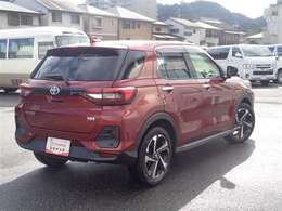 ロングラン保証1年付きです。保証距離は走行距離無制限となっております（プラスでの延長保証もございますがその場合は有料となっております。詳しくはスタッフまでお尋ねください。）