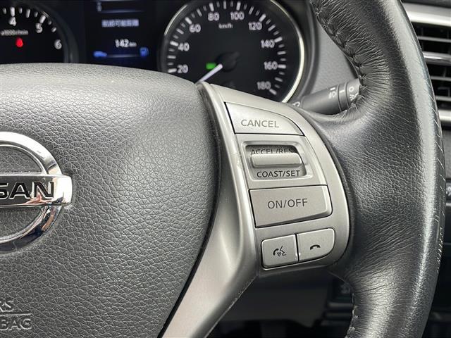 【クルーズコントロール】アクセルを踏まなくても、設定速度での走行が可能です！