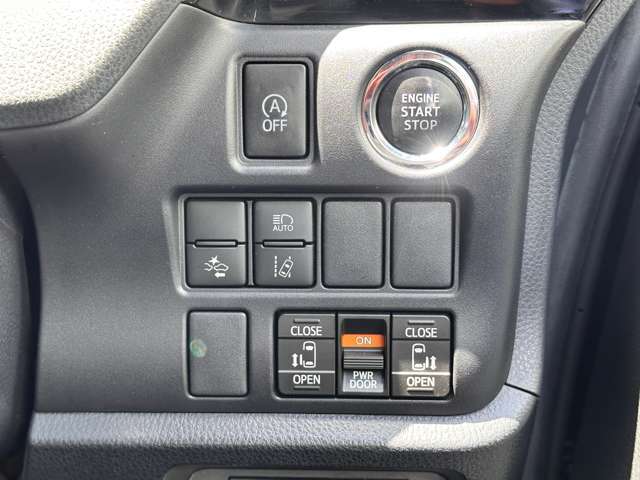 【レーンディパーチャーアラート（LDA）】クルマが車線または走路から逸脱する可能性がある場合に、ブザーまたはハンドルの振動により注意をうながします。機能には限界があるためご注意ください。