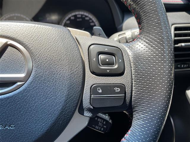 【運転席操作部】快適なドライブを楽しむための機能が装備されています！運転席から触れるので、使いやすいです！除菌プランいれていただくと、さらに清潔で安心していただけます！