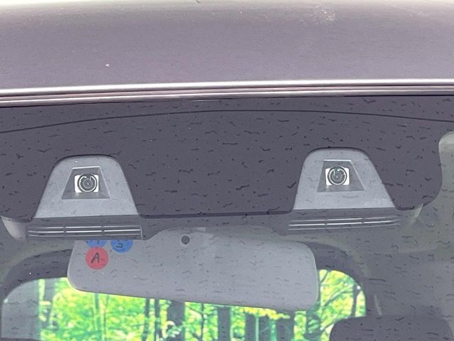 【スズキ　セーフティサポート】走行中に前方の車両等を認識し、衝突しそうな時は警報とブレーキで衝突回避と被害軽減をアシスト。より安全にドライブをお楽しみいただけます。