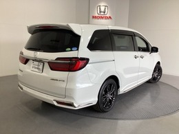 【Honda認定中古車 U-Select】　は3つの安心をお約束します。　1　Hondaのプロが整備した安心。 2　第三者機関がチェックした安心。　3　購入後もHondaが保証する安心。
