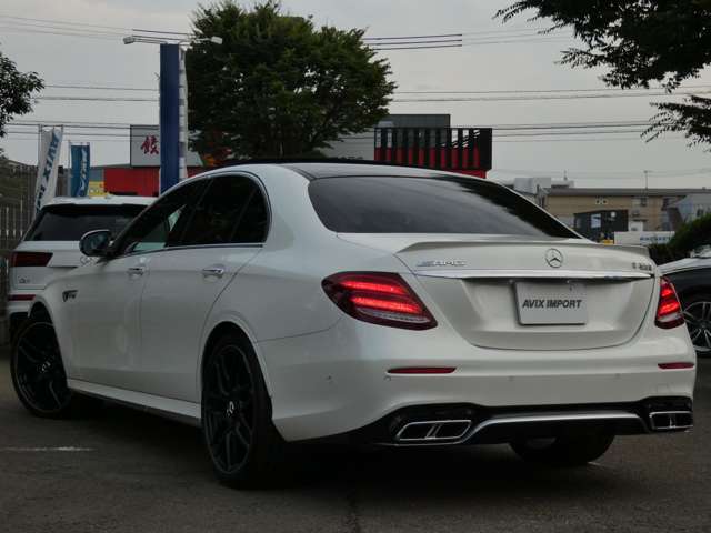 W213型 トップグレードAMG E63S 4MATICプラスの入庫です！！