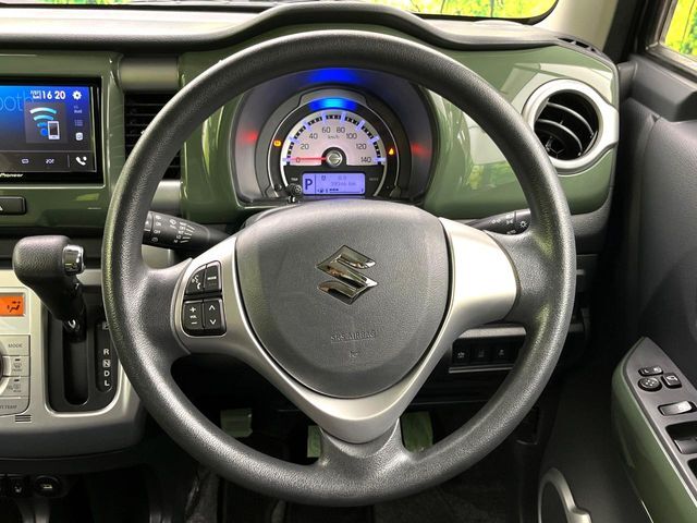 【ステアリングスイッチ】運転中、前方から目線をそらすことなく、オーディオ等の操作が可能な便利機能！安心＆快適なドライブを演出してくれます♪