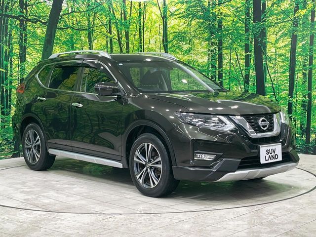 大好評のボディコーティング「弾スプラッシュコート」もご納車までに施工可能。通常のガラスコートと異なる、耐久年数6年の無機質ガラスコーティングが、ボディをキレイな状態に保ってくれます。