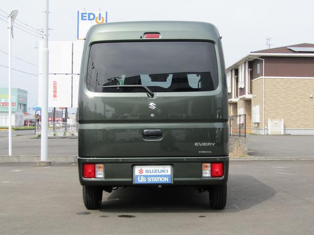 軽自動車ながら、優れた積載能力を持ち、商業利用に十分対応できる設計がされています。