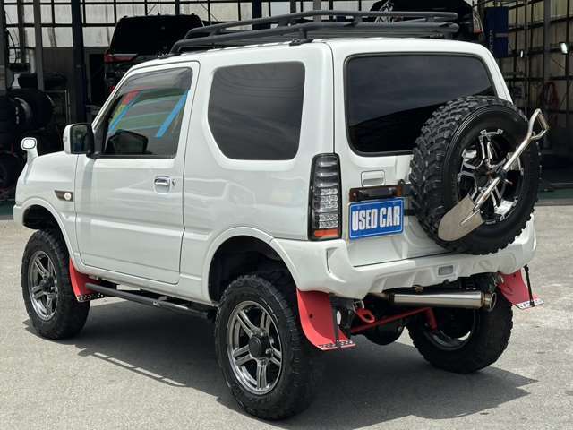 ★左斜め後ろからの一枚です★クレジット、JAFなど車のことなら当店にお任せ下さい！！あいおい損保代理店です。お客様とお車の安全をお守りいたします。無料お見積り致しますのでお気軽にご相談下さい！
