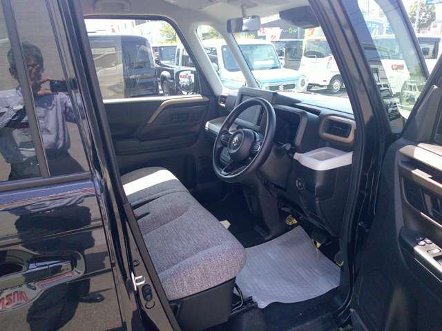 独立した作りのシートで長時間の運転も楽々☆
